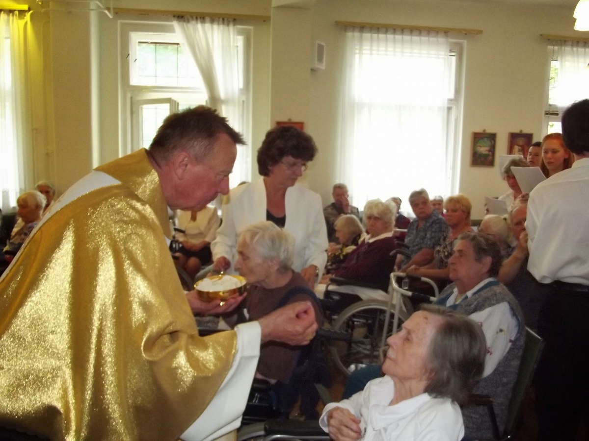 Jézus Szíve Kápolna Szentelése